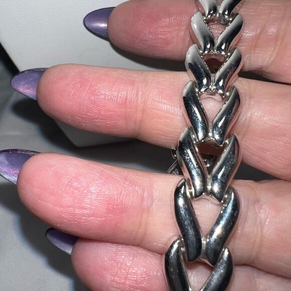 Rhodium Plated Bronze Chevron Link With Double Lock Bracelet - Picture 6 of 7